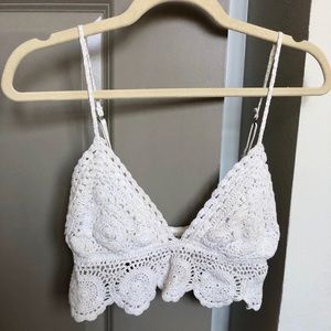 🤙🏼 Billabong crotchet crop top 🤙🏼